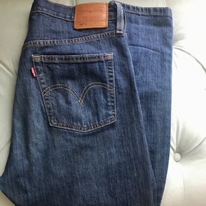 Gently worn Levi’s skinny jeans